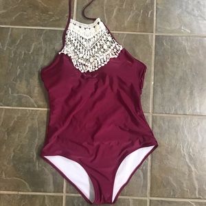 Cupshe Lace Trim Swim Suit in Burgundy